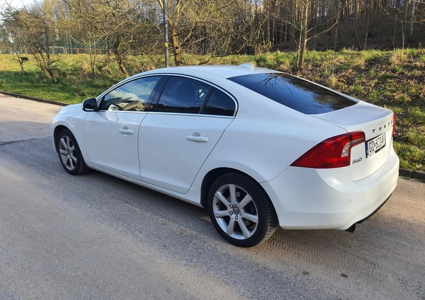 Volvo S60 cena 67800 przebieg: 172600, rok produkcji 2016 z Gdańsk małe 56